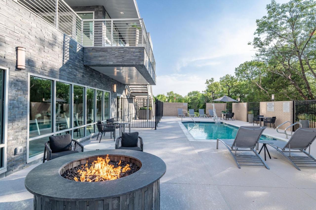 Towneplace Suites By Marriott Dallas 罗克沃尔 外观 照片