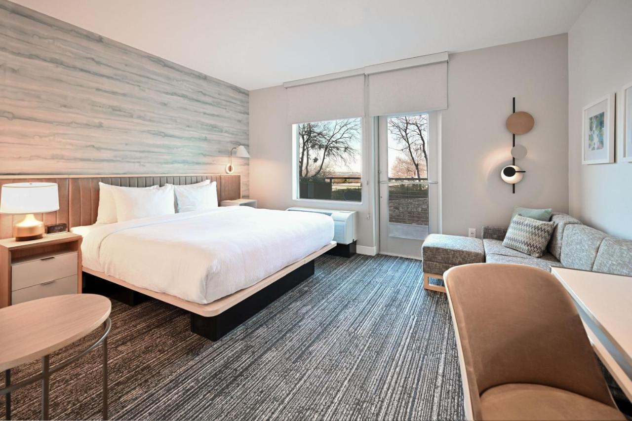 Towneplace Suites By Marriott Dallas 罗克沃尔 外观 照片