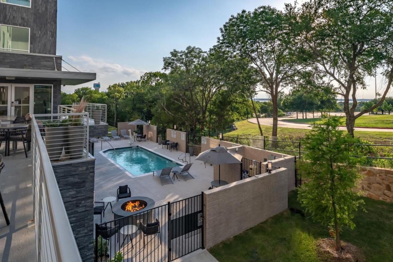 Towneplace Suites By Marriott Dallas 罗克沃尔 外观 照片